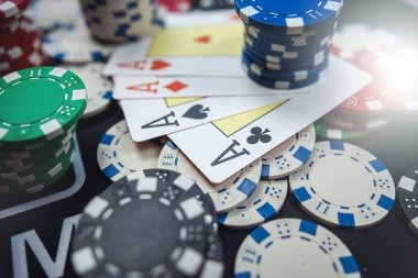 30bet টিম সদস্যরা অফিসে একত্রিত হয়ে থিম্বনেইল দেখা যাচ্ছে